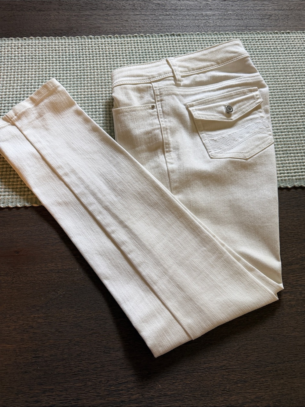 WHBM White Slim Ankle Jeans